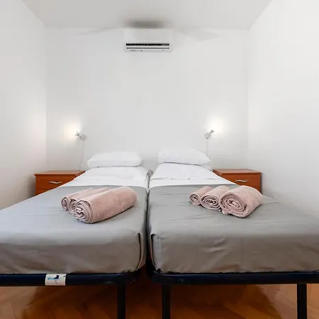 Maria's Sunshine Place Apartman Cavtat